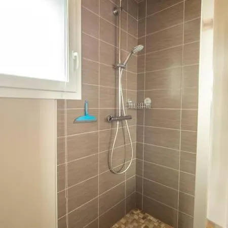 Chal'heureux, Divin Chalet Neuf 10 P, Jacuzzi شاليه *